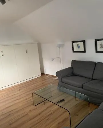 Zentrales Dachgeschossapartment In Leichligen דירה *